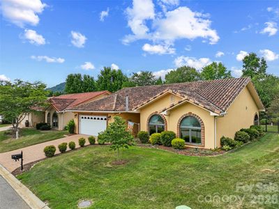 19 Pacifico Dr