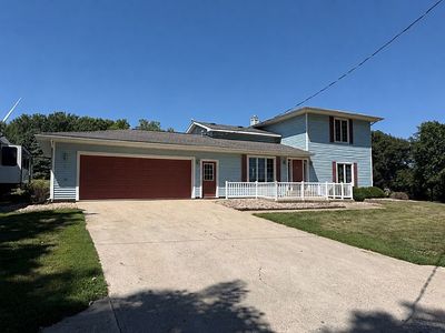 2895 Market Ave