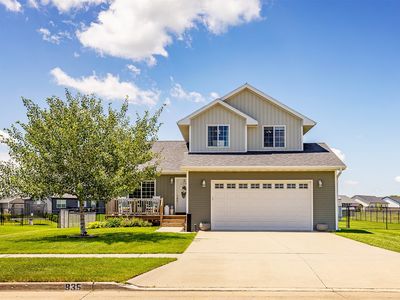 935 Trail Dr