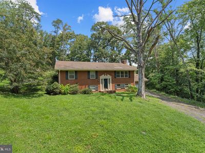 Property at 5 Warfield Pl, Fredericksburg, VA