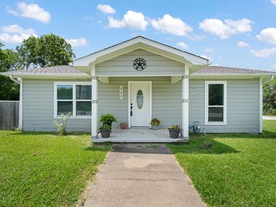 111 W Shelton St