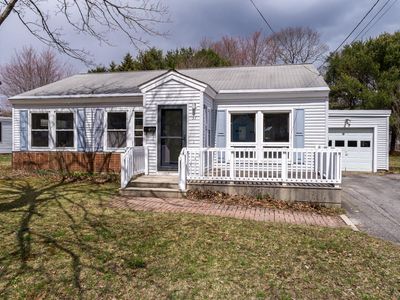 37 Moore Avenue