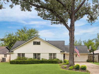 2406 Brooktree Dr