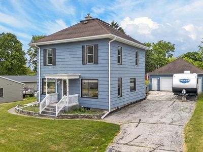 206 Lake STREET