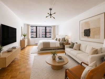 130 E 18th St APT 10M