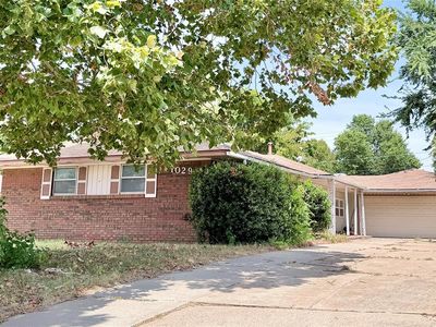 1029 W Peebly Dr