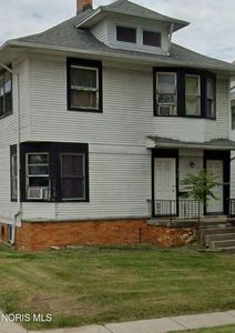 818 Phillips Ave