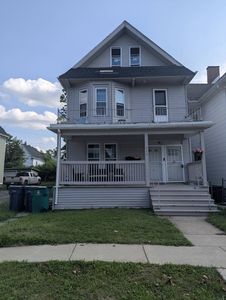 515 Woodlawn Ave