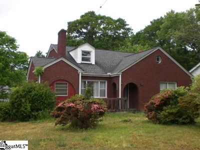228 Grove Rd