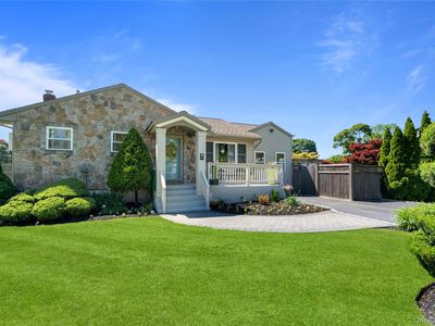 36 Lumur Drive