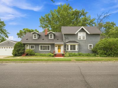 4864 Bloom Ave