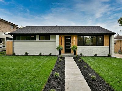 453 N West Ave