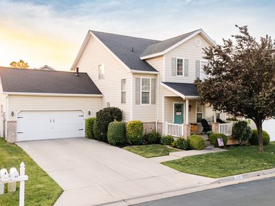 923 Kings Crossing Dr
