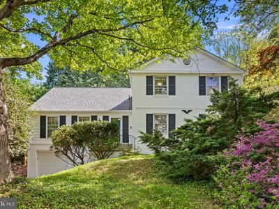 7018 Old Cabin Ln