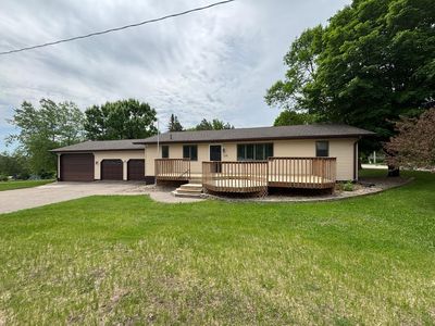 338 Abbott St W
