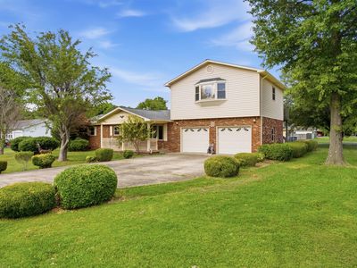 205 Sharon Dr