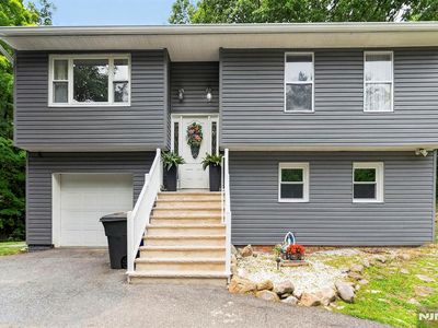 5 Lawrence Dr