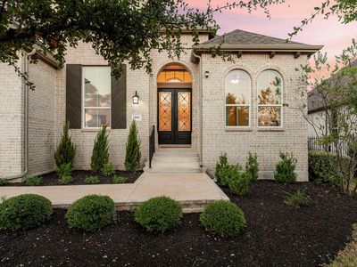 586 Two Creeks Ln