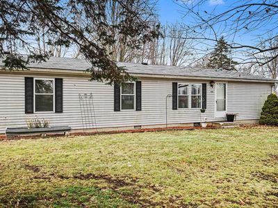 Property at 7641 N Albion St, Wawaka, IN