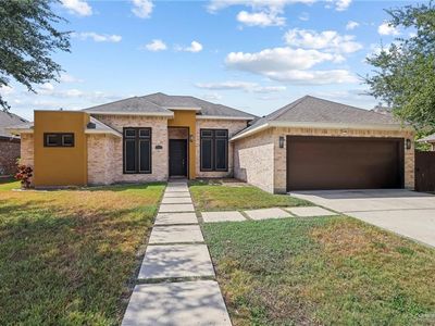 3901 Falcon Dr