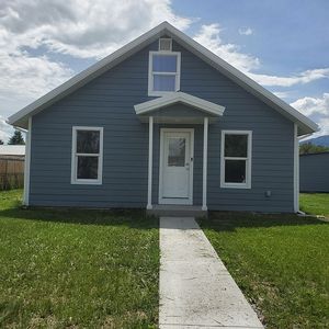 1705 Main St