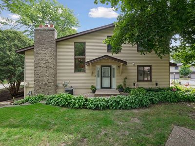 5722 Hyland Courts Dr
