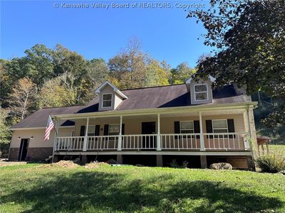 Property at 1429 Foxwood Ln, Elkview, WV