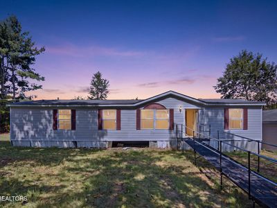 341 Cedar Crest Ln