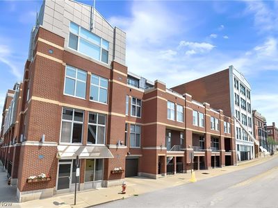 1951 W 26th St APT 517