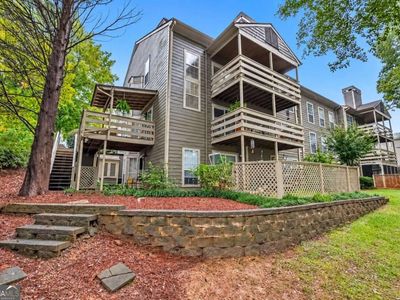 1109 Riverview Dr SE