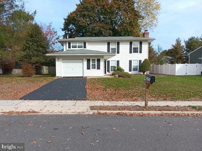 Property at 6 Stafford Ct, Eastampton, NJ