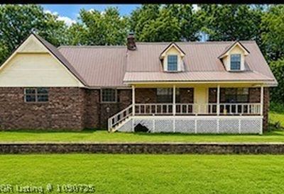 705 S Elm St