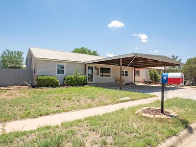 Property at 811 NW Avenue I, Seminole, TX