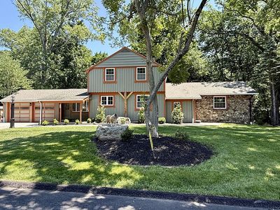 556 Babbling Brook Ln