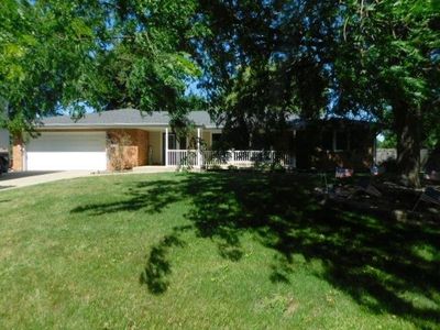 2829 Woodside Dr