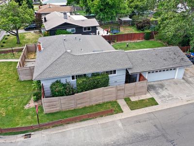 8963 Pershing Ave