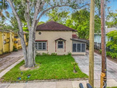 Property at 224 S Salisbury Ave, Deland, FL