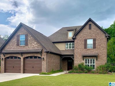 352 Strathaven Cir