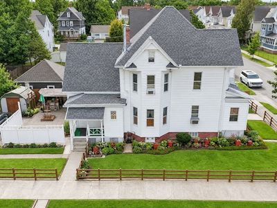 95 Grand St