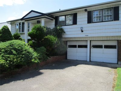 750 University Street