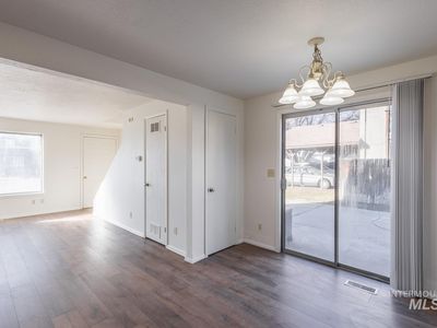700 W Idaho Ave