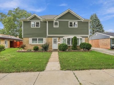 9808 S Maplewood Ave