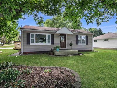 420 E Walnut St