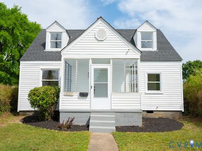 2421 Porter St