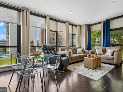 1320 Fenwick Ln Unit 301