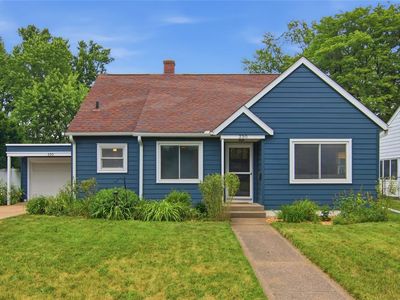 230 W Grant Avenue