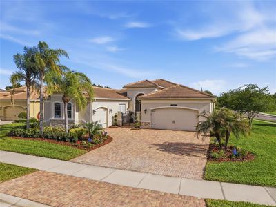 2420 COCO PALM CIRCLE