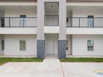 2107 Village Center Dr