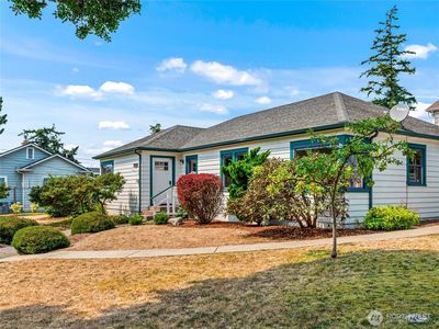 1520 Lawrence