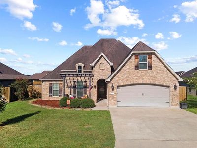 6700 Woodridge Dr